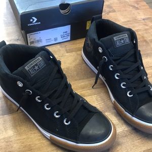 Converse Chuck Taylor mid rise black shoes
